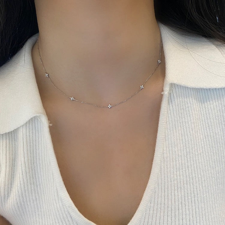 Collier Silvera