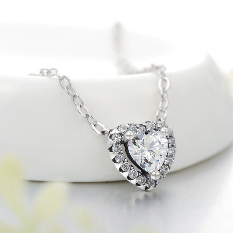Collier pura